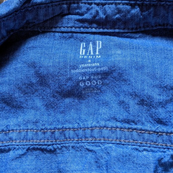 [KIDS 2/$30] EUC Toddler Boy (4T) - GAP Chambray Button-down Shirt - Picture 6 of 7